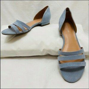 American Eagle Never Worn! Blue strappy sandals